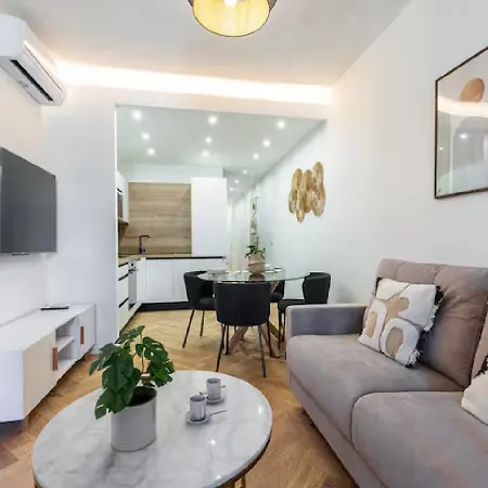 Carre Dor Design Confort And Centralite * Nicea