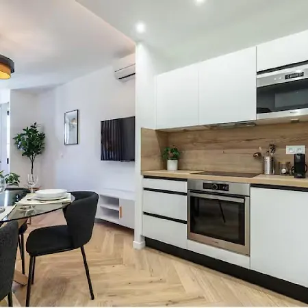 Carre Dor Design Confort And Centralite Apartament