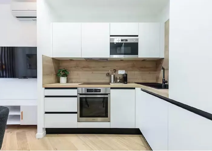 Carre Dor Design Confort And Centralite Apartament *